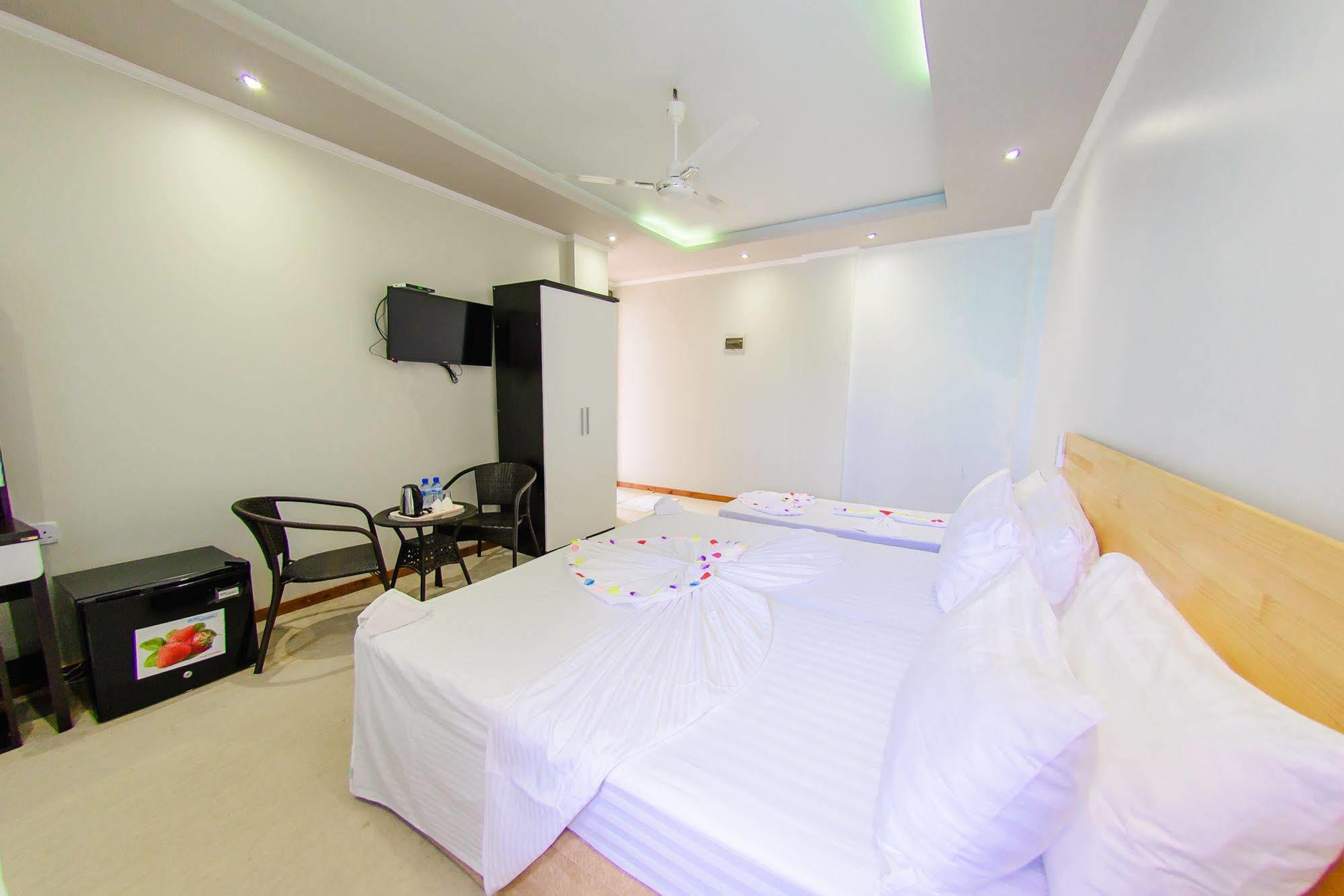 White Sand Lodge Maafushi Dış mekan fotoğraf